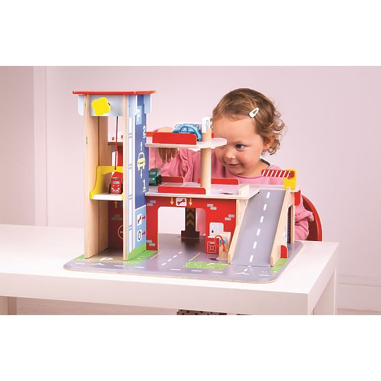 Bigjigs Toys Garaža s parkiriščem