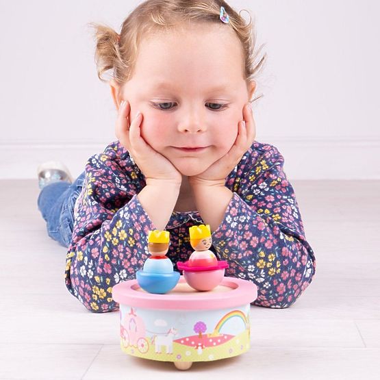 Bigjigs Toys Lesena glasbena skrinjica fantazija