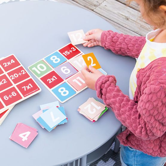 Bigjigs Toys Matematični bingo Množenje in deljenje
