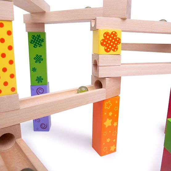 Bigjigs Toys Pisana lesena steza za žogice