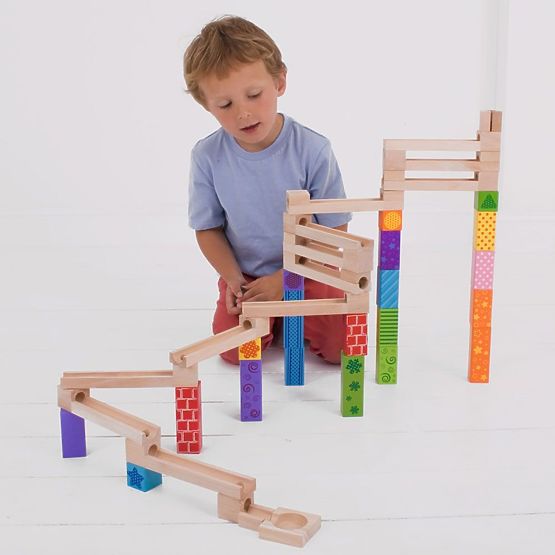 Bigjigs Toys Pisana lesena steza za žogice