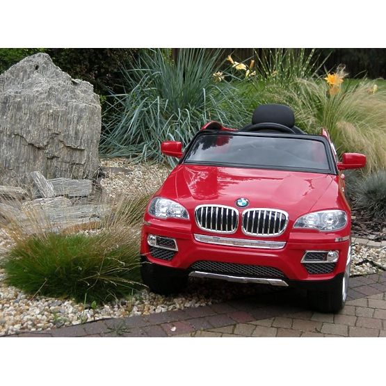 Dětské elektrické vozítko BMW X6 červené