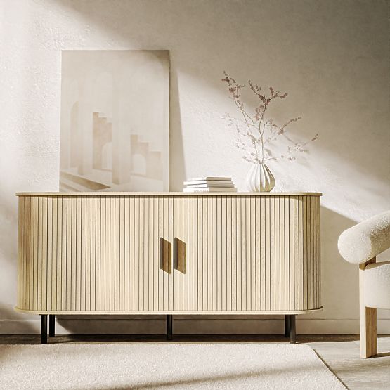 Komoda Gliss, zaobljena, lamele, svetel hrast