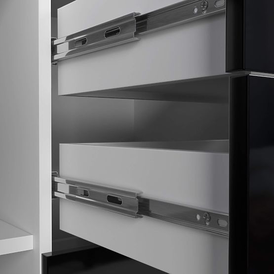 KOMODA K45 PK ČRNI LESK