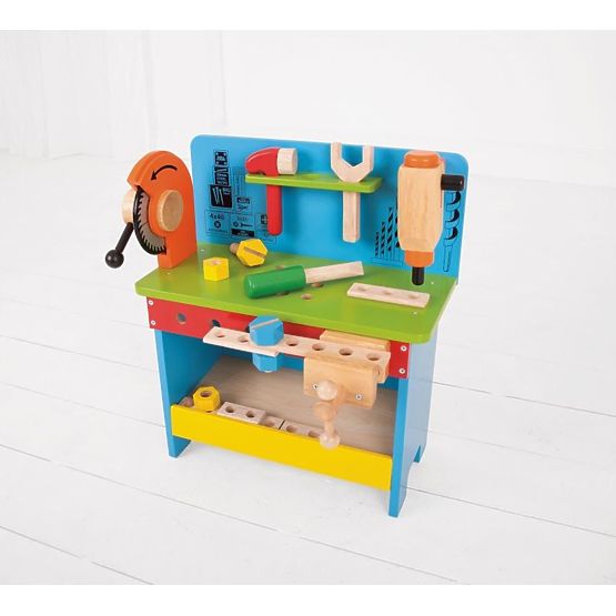 Lesena delavnica DIY z orodji