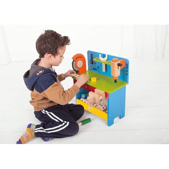 Lesena delavnica DIY z orodji