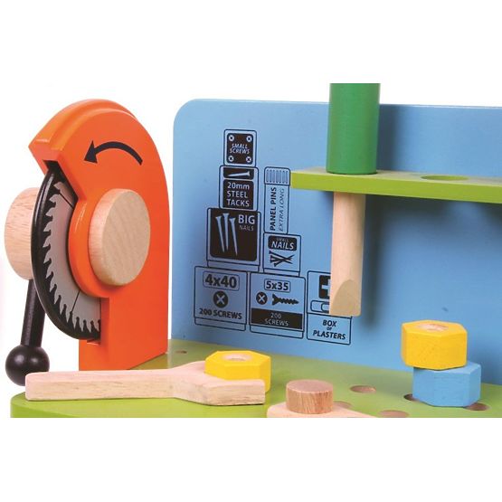 Lesena delavnica DIY z orodji