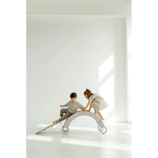 Lesena Montessori gugalnica s toboganom/lestvijo M - bela