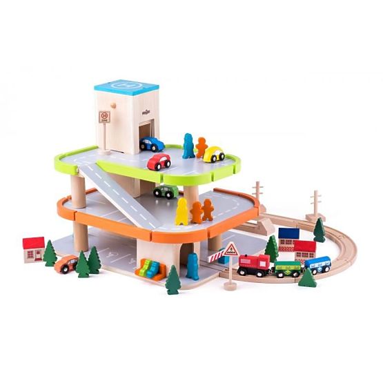 Leseno parkirišče z dvigalom