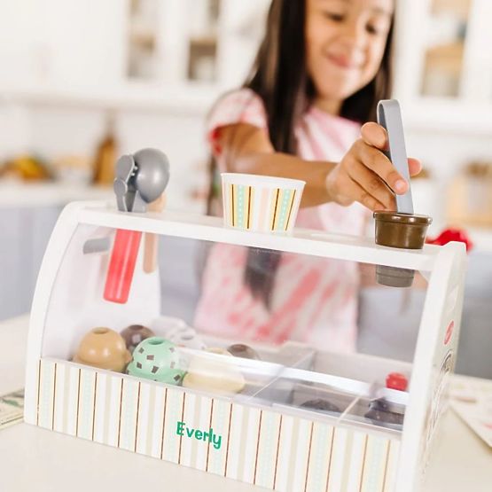 Lesena sladoledarna Melissa & Doug