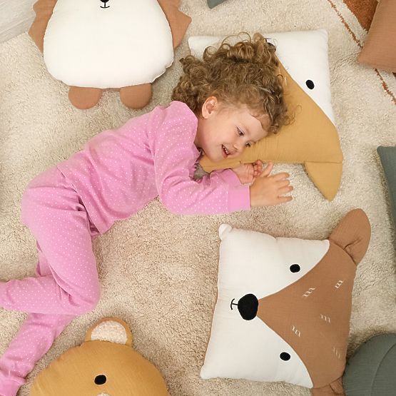 Mušelinski vzglavnik Ourbaby 35x35 cm - Srna