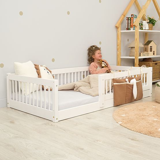 Nizka postelja za otroke Montessori Ourbaby Plus - bela