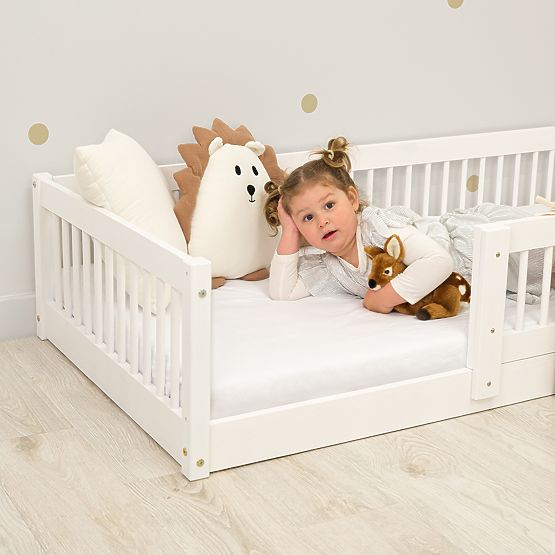 Nizka postelja za otroke Montessori Ourbaby Plus - bela