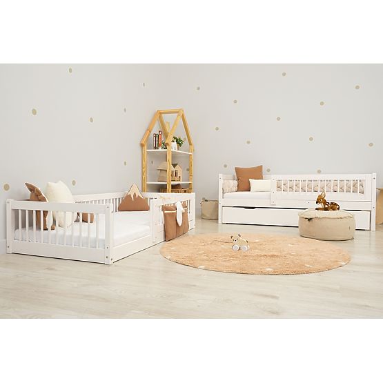 Nizka postelja za otroke Montessori Ourbaby Plus - bela