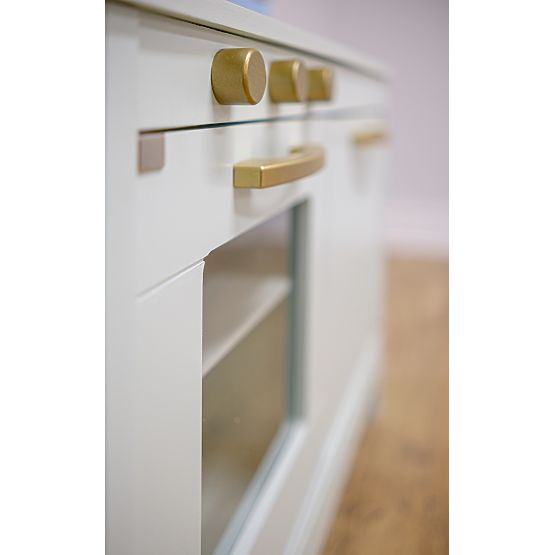 Nordijska lesena kuhinja z dodatki