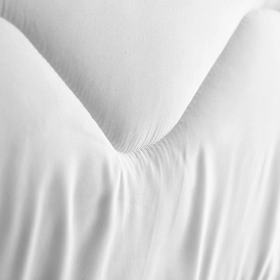 Odeja INEZ barva bela karo klasičen stil decoking