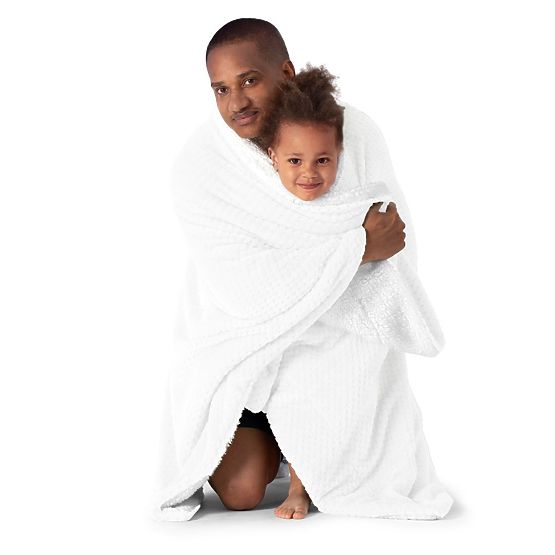 Odeja SHLEEPY bela z žakardnim reliefom klasični slog 220x240