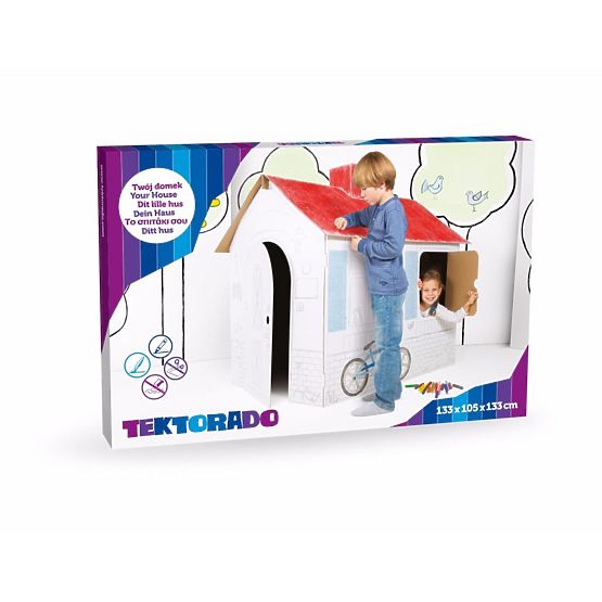 Otroška hiša iz kartona z dimnikom
