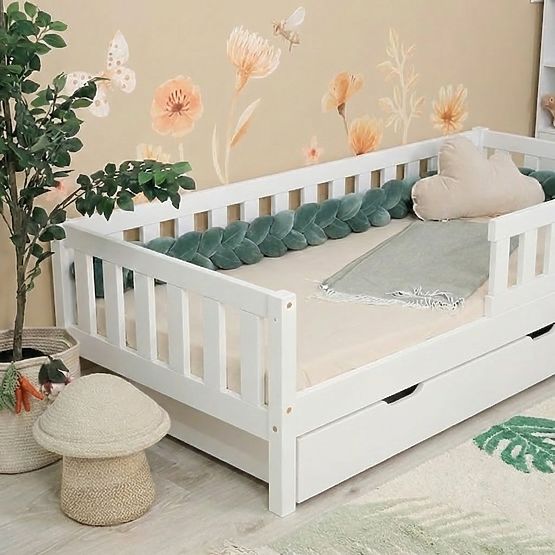 Otroška postelja Ourbaby Meadow plus - bela