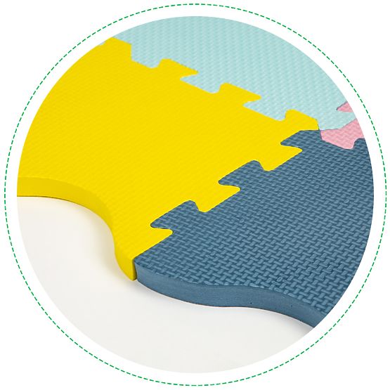 Penasta podloga - sestavljanka v pastelnih barvah