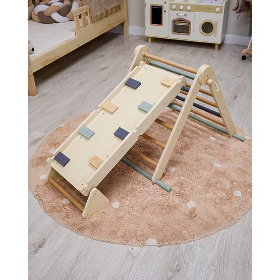 Piklerjev trikotnik Laura