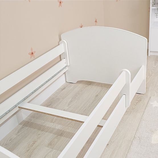 Otroška postelja Ourbaby z pregrado - bela