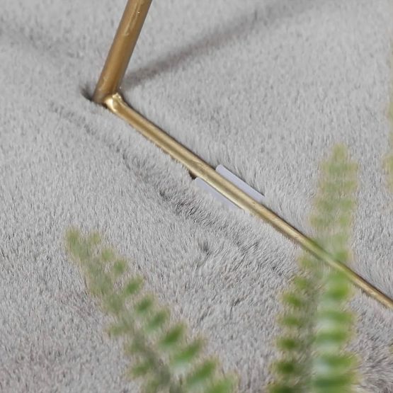 Preproga iz zajčje svile - svetlo siva