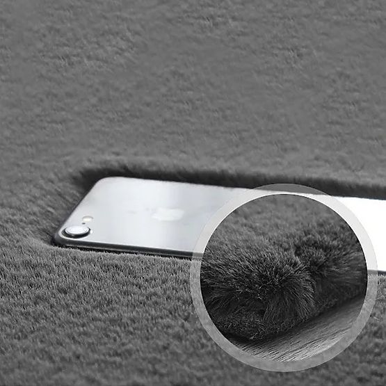 Preproga iz zajčje svile - svetlo siva