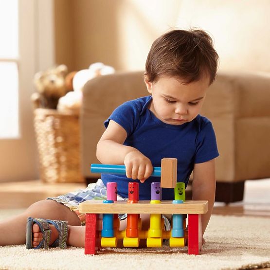Prohazovačka skakajoči možički - zabijalna igrača Melissa and Doug