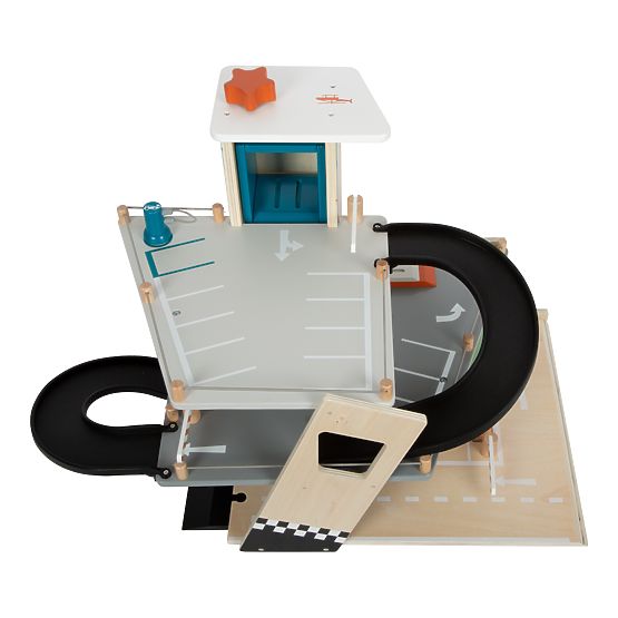 small foot Leseno dirkalno parkirišče