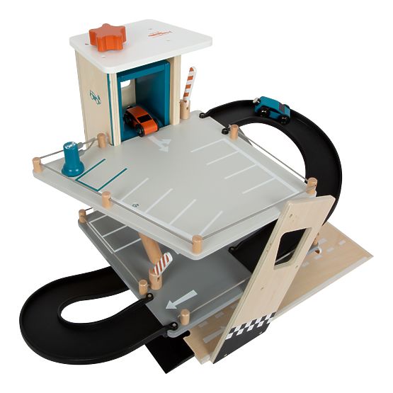 small foot Leseno dirkalno parkirišče