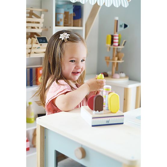 small foot Nanukov set Fresh