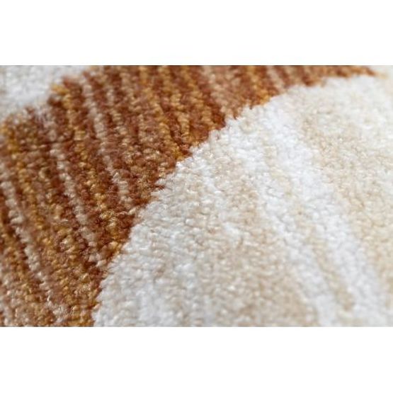 Sodoben otroški tepih TOYS 75323 MEDO, nepravilna oblika, krem, rdeča fuksija