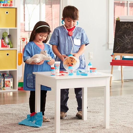 Veterinarski set s polnjenimi živalmi