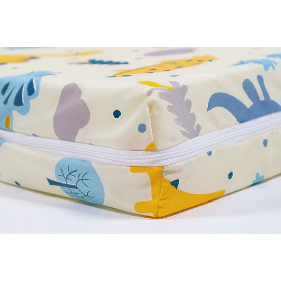 Vzmetnica z vzorcem dinozavrov