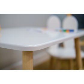 Otroška mizica s stolčkoma - Ušesa - bele barve