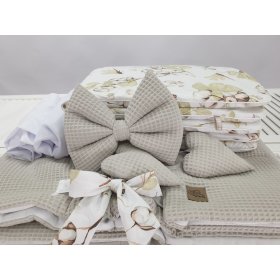 Bela pletena postelja z opremo za dojenčka - Bombažne rože, TOLO