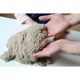 Kinetični pesek 3 kg z napihljivim peskovnikom in kalupi, Adam Toys piasek