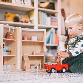 Bigjigs Toys Zložljiva hišica s pripomočki, Bigjigs Toys