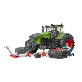 Bruder traktor Fendt 1050 Vario z mehanikom in delavniškim orodjem 1:16