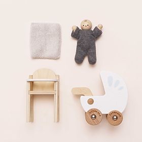 Le Toy Van Set dojenček s dodatki nova zasnova