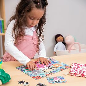 Mudpuppy Puzzle Muce v skodelici za čaj v tekstilni vrečki 36 kosov