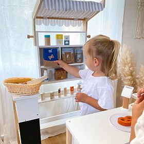 small foot Lesena prodajna stojnica Fresh