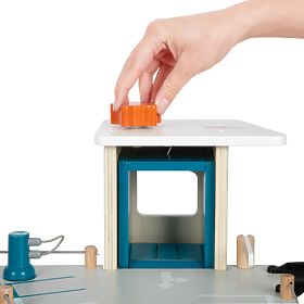 small foot Leseno dirkalno parkirišče, small foot