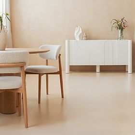 Tredelna komoda Lunaria z rezkanim čelom, bela, lectus